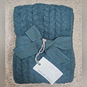 NWT Barefoot Dreams CozyChic Cable Knit Infinity Scarf Dark Emerald Luxurious OS